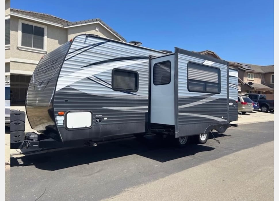 Travel Trailer rentals in Hayward