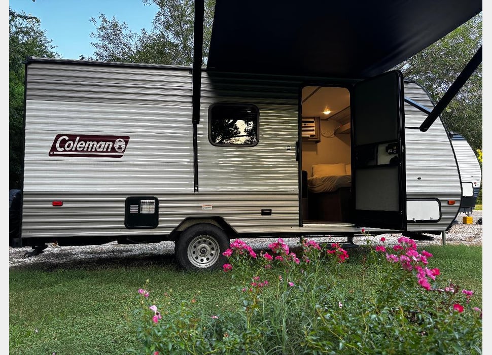 Travel Trailer rentals in Conroe