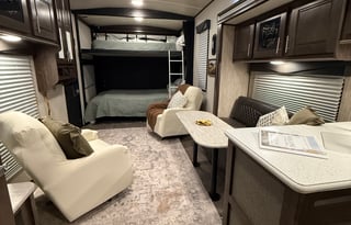 2019 Cruiser Stryker ST-2916 w/paddle boards!