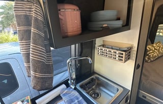 24 WINNEBAGO REVEL SUMMIT FREE P/U+STARLINK+MILES