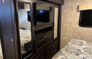 2019 NeXus RV Phantom 32P