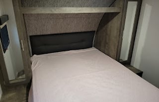 Fireplace, outdoor kitchen, and fully furnished