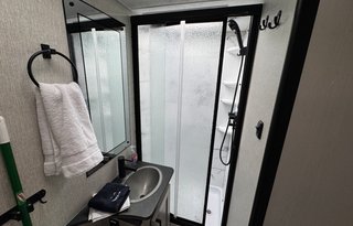 2025 28ft Coachmen 26DS - Sleeps 6