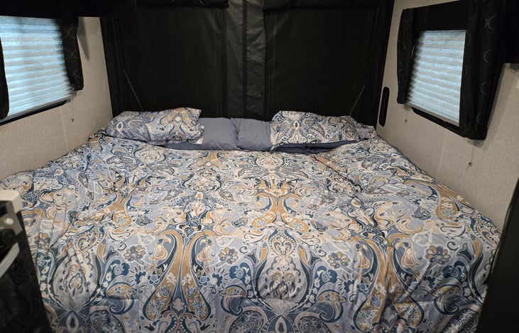 Second queen + bed set up in dining area