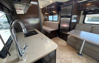 2017 Mercedes Benz Thor Citation Sprinter 24SV