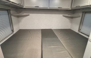 2025 Thor Four Winds 25z