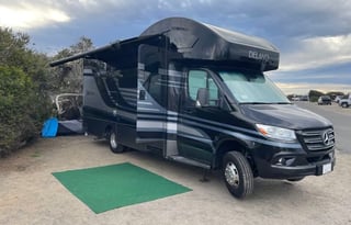 C1-*NEW*2022 LUXURY Mercedes - Sleeps 6 -Great MPG