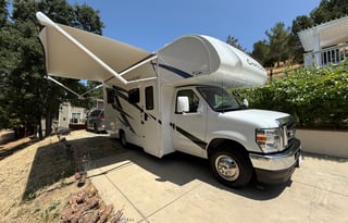 2025 Thor Chateau 21Z... 24 Ft... Easy to Drive...