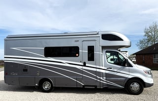 23 Winnebago View sprinter