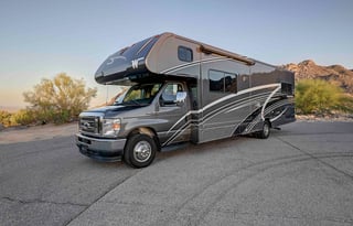New Winnebago Class C Family Bunkhouse