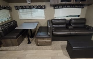 2018 Dutchmen RV Coleman Lantern Series 263BH