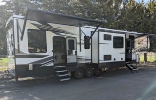 Raptor Retreat|King Bed| 1.5 baths|Sleeps 7