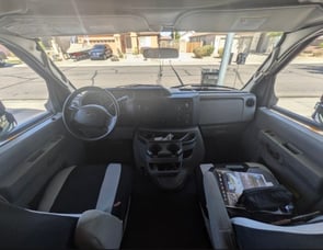 Thor Motor Coach Four Winds 28A