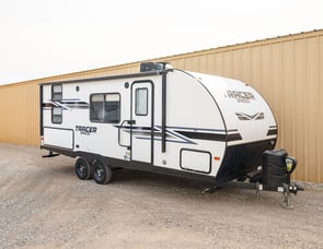 Prime Time RV Tracer Breeze 22MDB