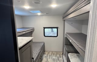 Dutchman Kodiak Ultimate RV