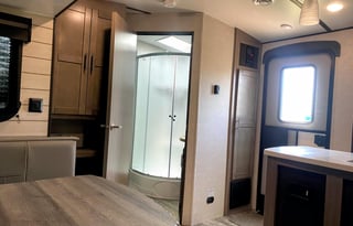 2021Crossroads Sunset Trail,  2 bathrooms, lg bunk