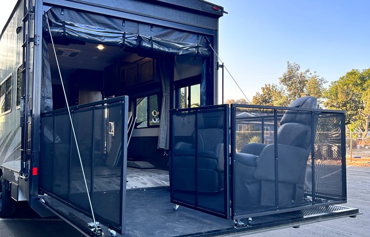 Outdoor entry to patio