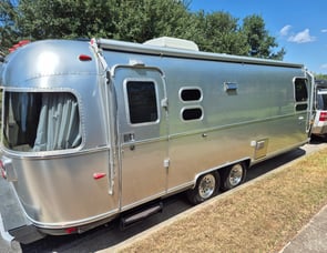 Airstream International Signature Series International Signature Series
