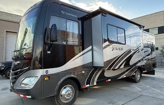 2013 Fleetwood Storm 32BH