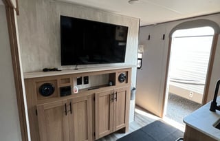 2022 Prime Time RV Avenger 26DBSLE