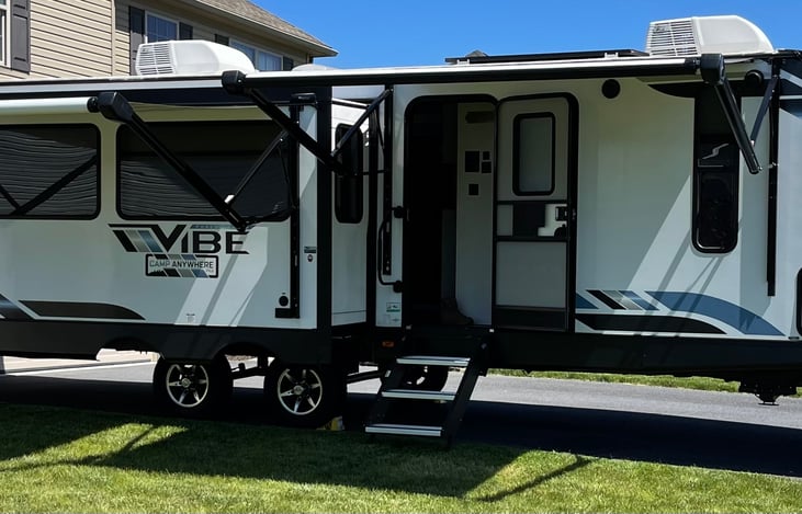 34.0 Vibe 28RL Travel Trailer | RVshare