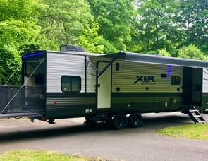 Forest River RV XLR Micro Boost 27LRLE