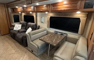2015 Fleetwood RV Bounder 33C