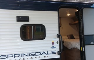 2025 20' Bunkhouse with Front RV Queen Bed, Cute!