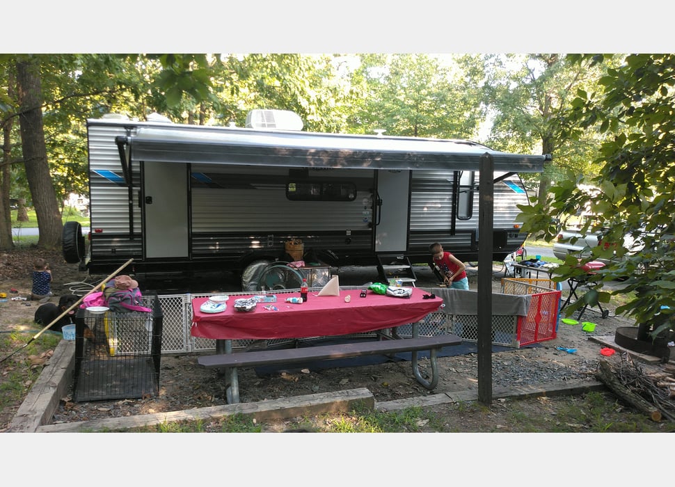 Travel Trailer rentals in Pasadena