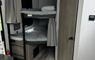 Beautiful 30' Bunkhouse Stocked For Your Adventure