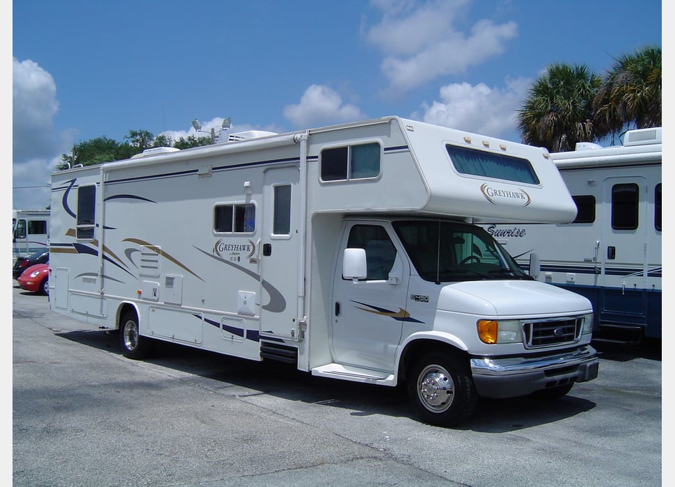 Class C Motor Home rentals in Ypsilanti