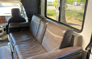 32ft. Luxury RV-Pure Glamping kid & pet approved