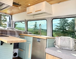 Unknown Mercedes Sprinter