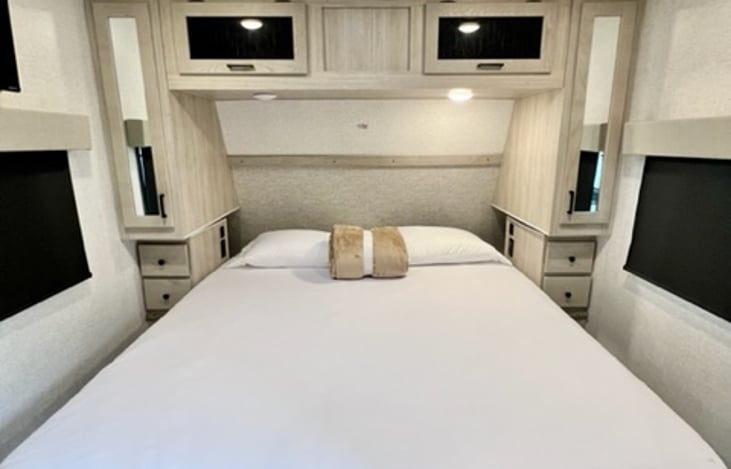 Main room with King size bed and plenty of storage space