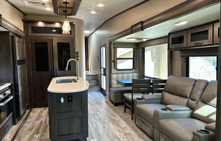 Brand New Glamping 5th Wheel- No Towing Necessary