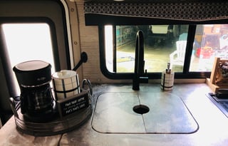 Glamping @ it’s Finest!!! 24’ Drivable Class C