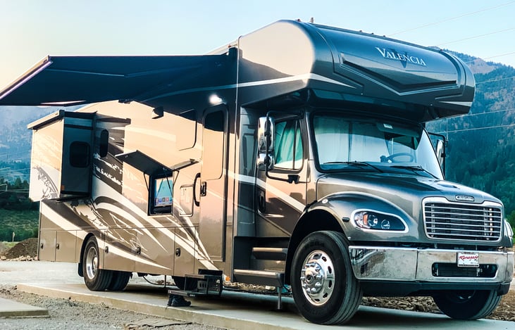 Ruby Red Rv Ruby the Renegade Super C | RVshare