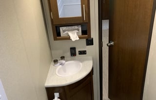 2018 Forest River Prime time Tracer Breeze 26dbs