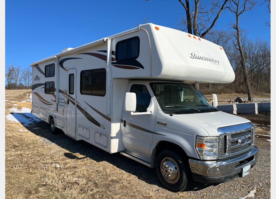 Class C Motor Home rentals in Nottingham