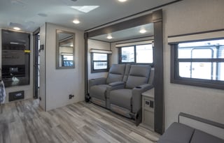 2024 Jayco Jay Feather 19MRK