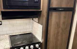 2020 Jayco Redhawk | Disney Ready | Sleeps 6