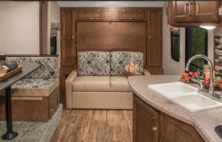 2017 Venture RV Sonic SN220VBH
