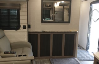 2022 CrossRoads RV Sunset 285ck