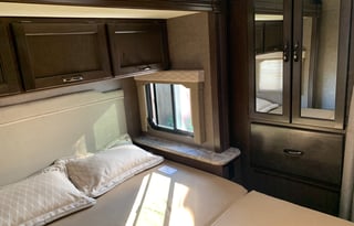 SUPER CLEAN 2021 THOR FREEDOM ELITE 22FE