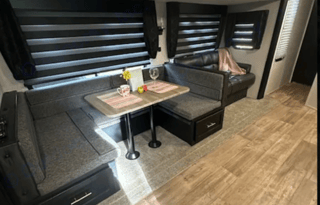 2022 Cherokee - Bring the kids!! Sleeps 9!!