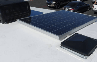 Travel Trailer w/overhead bunk (3 Miles fromStrip)