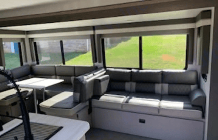 Tons of natural sun light with tons of storage under the seats.