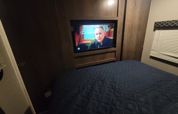 Privacy and a TV in the master!