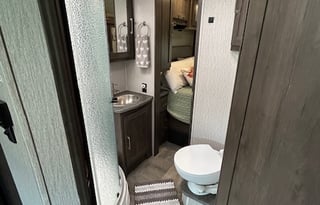 Pursuit of Happiness Motorhome- Delivery Only