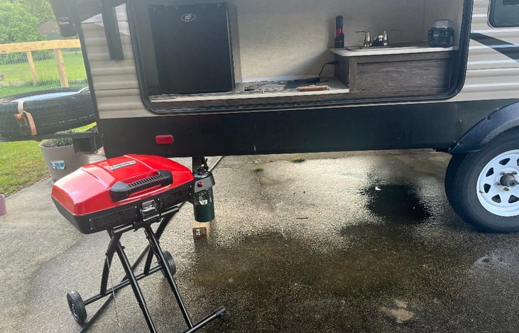 Brand new grill wil be along to use